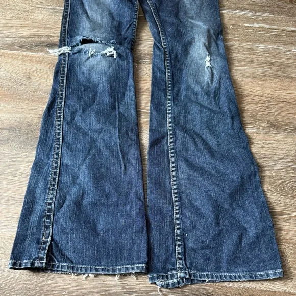 Silver Jeans Women’s W26 L33 Distressed Blue Jeans Flared Leg Bottom Slit - Picture 3 of 14